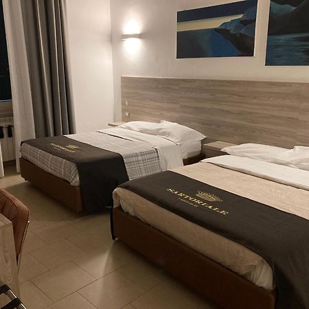4Stanze Hotel Napoli Ngoại thất bức ảnh